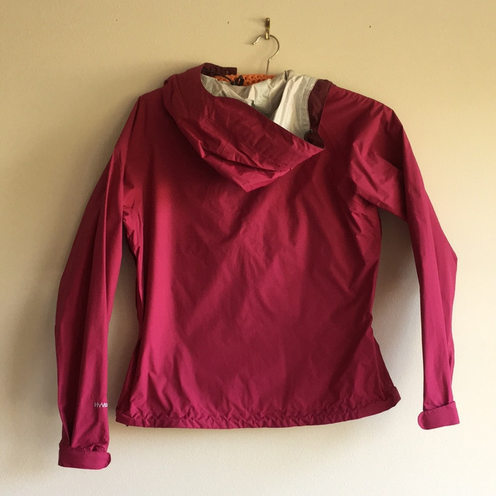 The North Face Raincoat - Picture 5 of 6